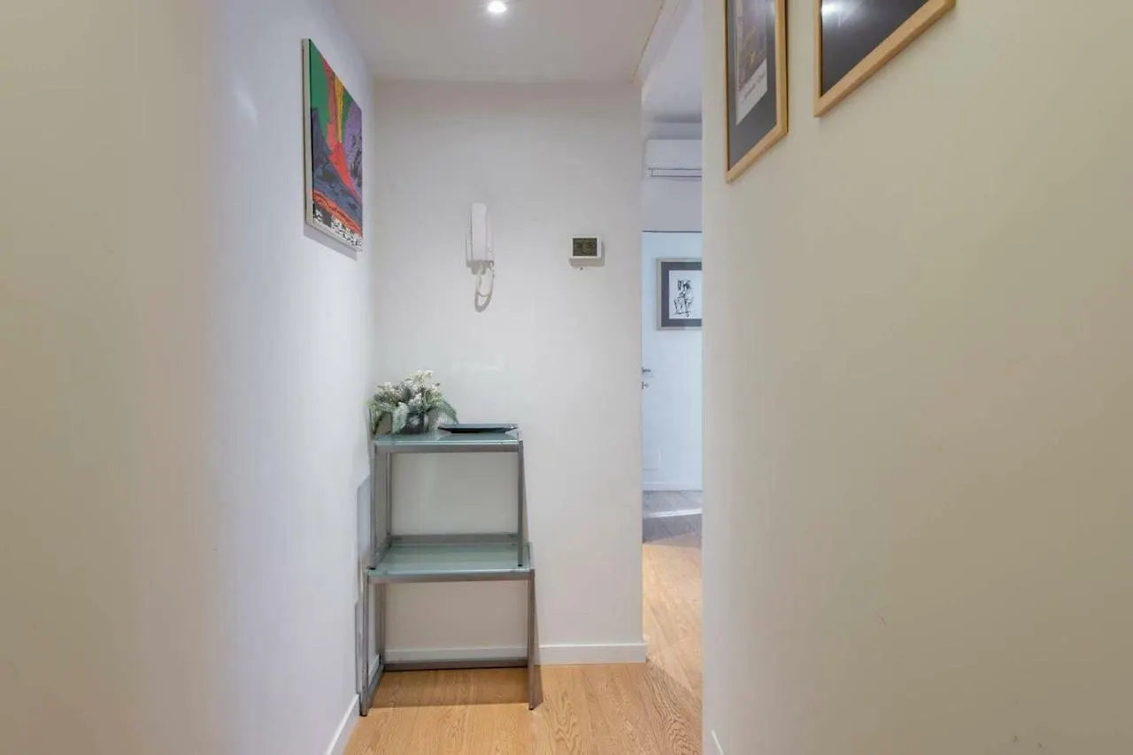 Joivy 1Br Apt In Isola With Stunning View To Bosco Verticale Milano